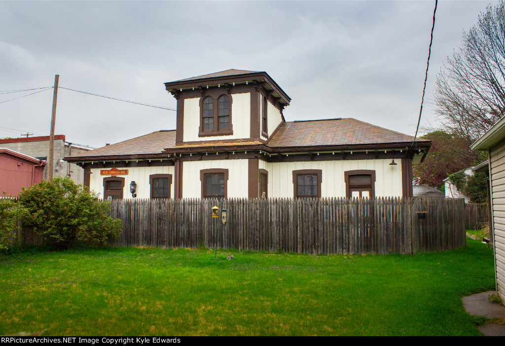 Reading Railroad "Robesonia" Station